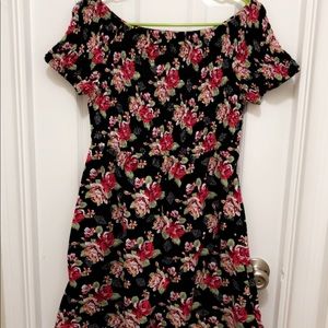 Black floral dress 🌺🌸